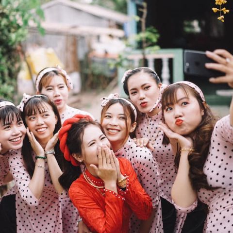 Áo Dài Bưng Quả Hồng Chấm Bi(MS9)