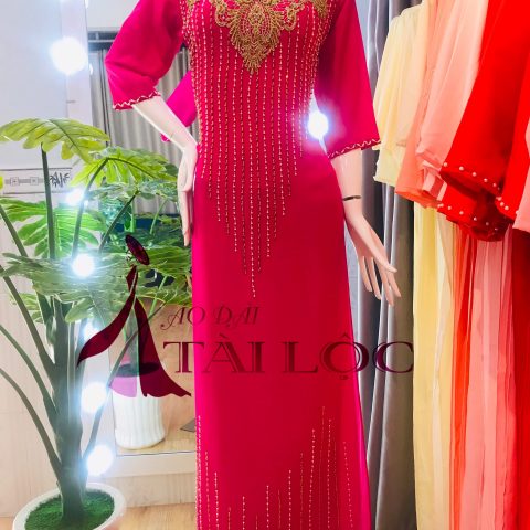 Áo Dài Bà Sui Màu Hồng Kết Cườm Quanh Cổ BSH-10