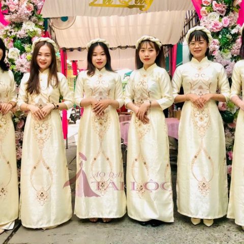 Áo Dài Bưng Quả Vàng Gấm Tà Dài 3 BQ-VGT