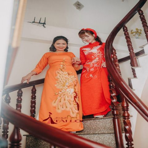 Áo dài bà sui cam thêu lụa tây thi- BSCT55