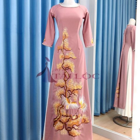 Áo Dài Bà Sui Màu Hồng Thêu Hạc Cây Thông (BSH-LTT3)