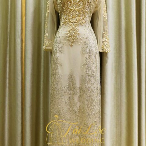 Áo Dài Bà Sui Màu Vàng Vải Ren Sang Trọng