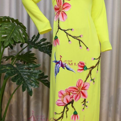 Áo Dài Bà Sui Màu Vàng Vẽ Kết Cườm BSVLV-52