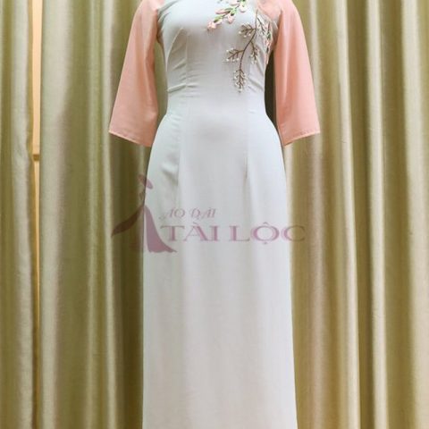 Áo Dài Bưng Quả Xanh Tay Hồng 4 Tà