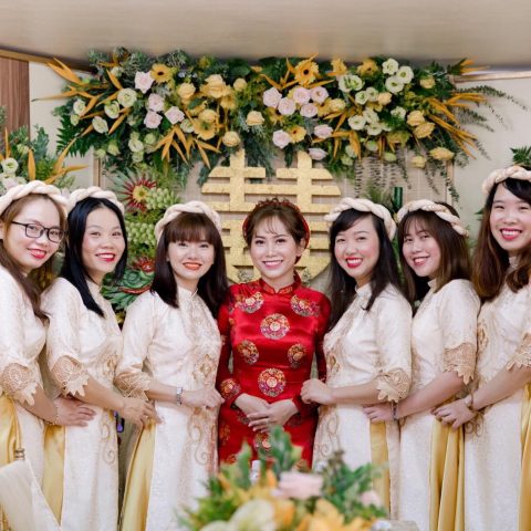 Áo Dài Bưng Quả Cách Tân Vàng Lợt (MS2)