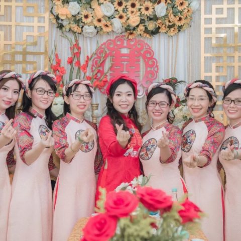 Áo Dài Bưng Quả Màu Hồng Tay Đỏ