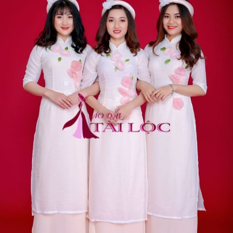 Áo Dài Bưng Quả Màu Kem 2 Tà Tơ Xước BQ-T2TX