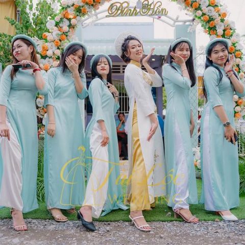 Áo Dài Bưng Quả Màu Xanh Vải Tuyết Nhung