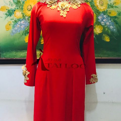 Áo Dài Cô Dâu Đỏ Hoa Văn Vàng ( KH21)