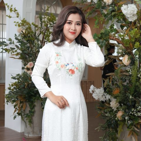 Áo dài cưới màu trắng vải lụa(KH màu)