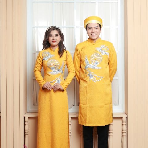 Áo dài cưới cặp màu vàng vải gấm ( KH )