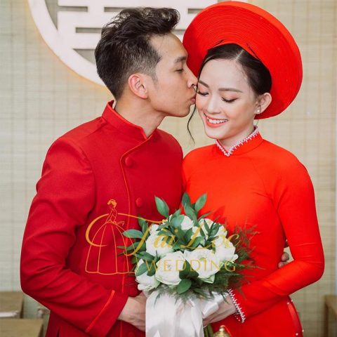 Áo Dài Cưới Cô Dâu Màu Đỏ Gấm Hoa