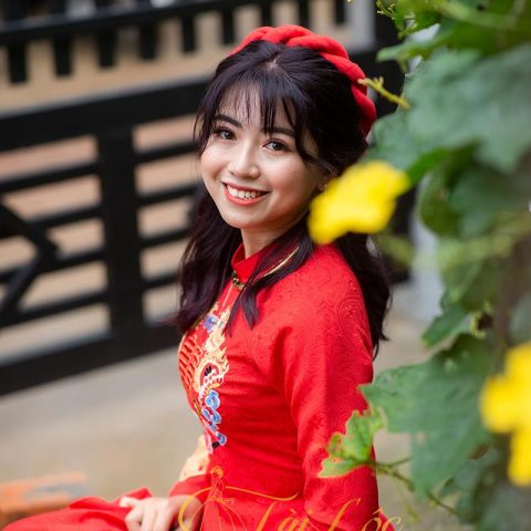 Áo Dài Cưới Cô Dâu Màu Đỏ Gấm Thêu Chữ Hỷ