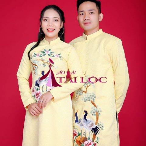 Áo Dài Cặp Màu Vàng Gấm Thêu Vườn Thượng Uyển CV-T8